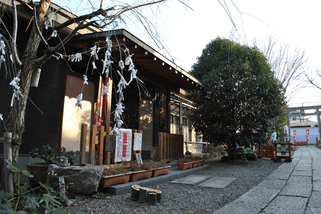 Y稲荷神社参集殿