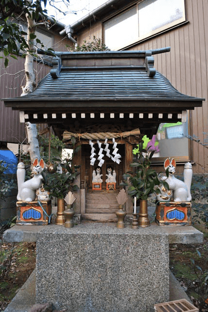 I様邸 稲荷大明神御社